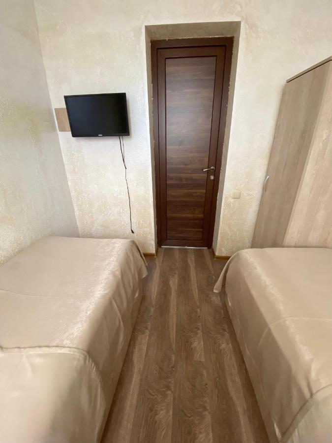 Holiday House Chkonia Ξενοδοχείο Μπατούμι Εξωτερικό φωτογραφία
