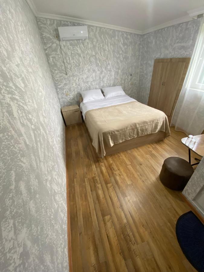 Holiday House Chkonia Ξενοδοχείο Μπατούμι Εξωτερικό φωτογραφία
