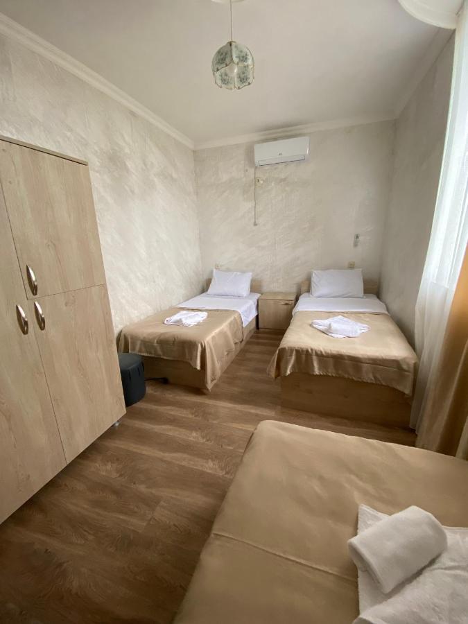 Holiday House Chkonia Ξενοδοχείο Μπατούμι Εξωτερικό φωτογραφία