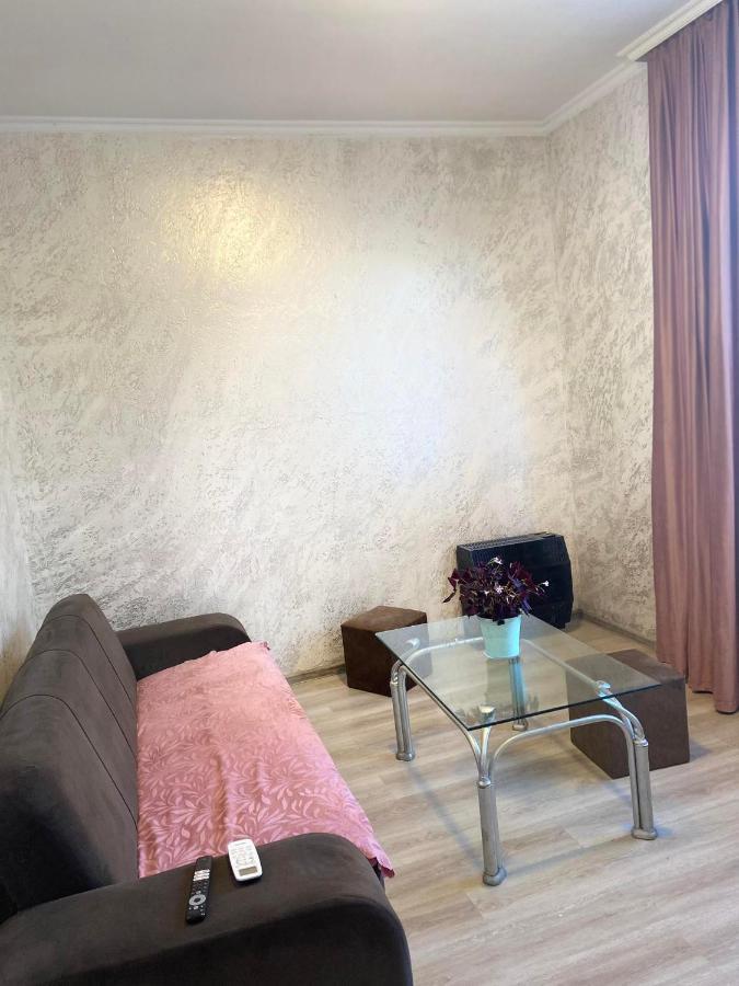Holiday House Chkonia Ξενοδοχείο Μπατούμι Εξωτερικό φωτογραφία